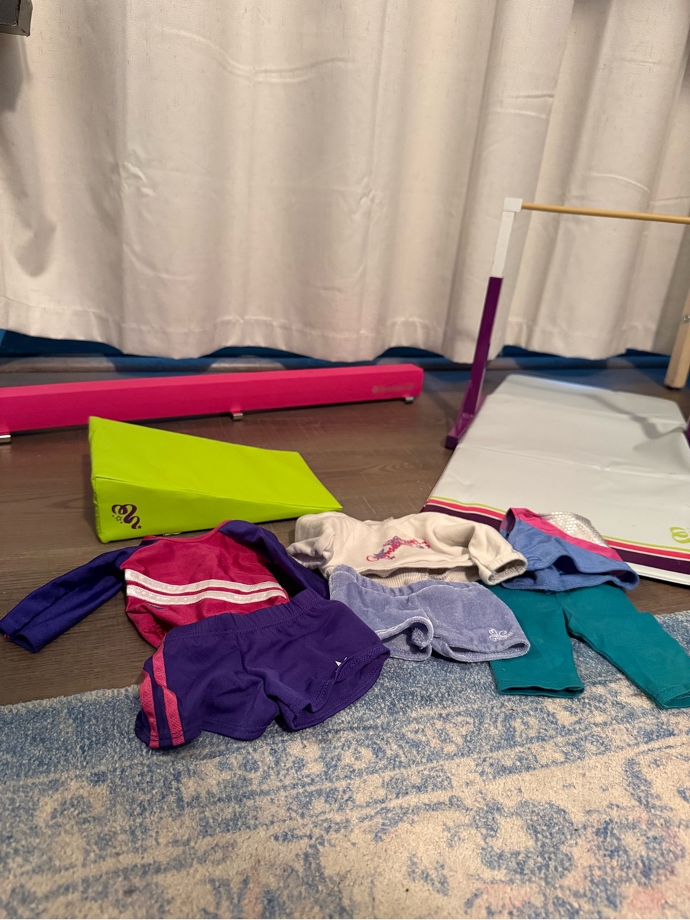 American Girl Doll of the Year McKenna’s Gymnastics Set
